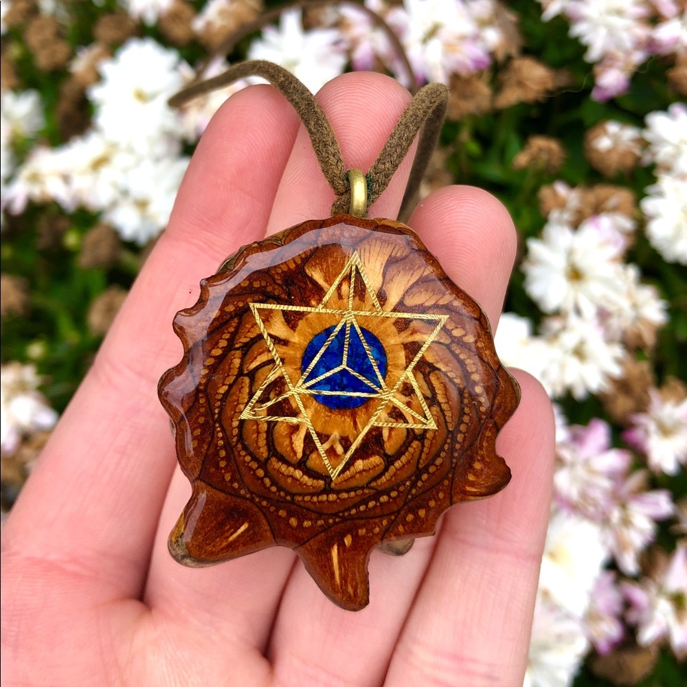 Crushed Lapis & Gold Merkaba Third Eye Pinecone